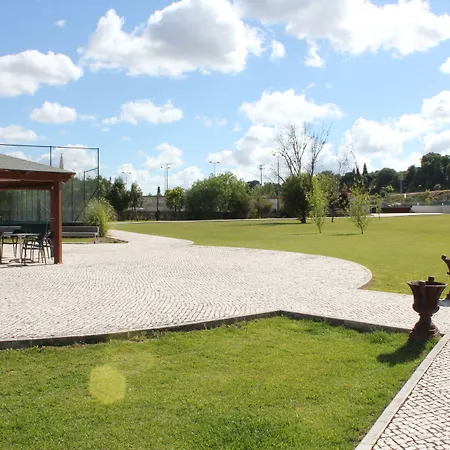 Hotel Villa Batalha 4* בטלייה